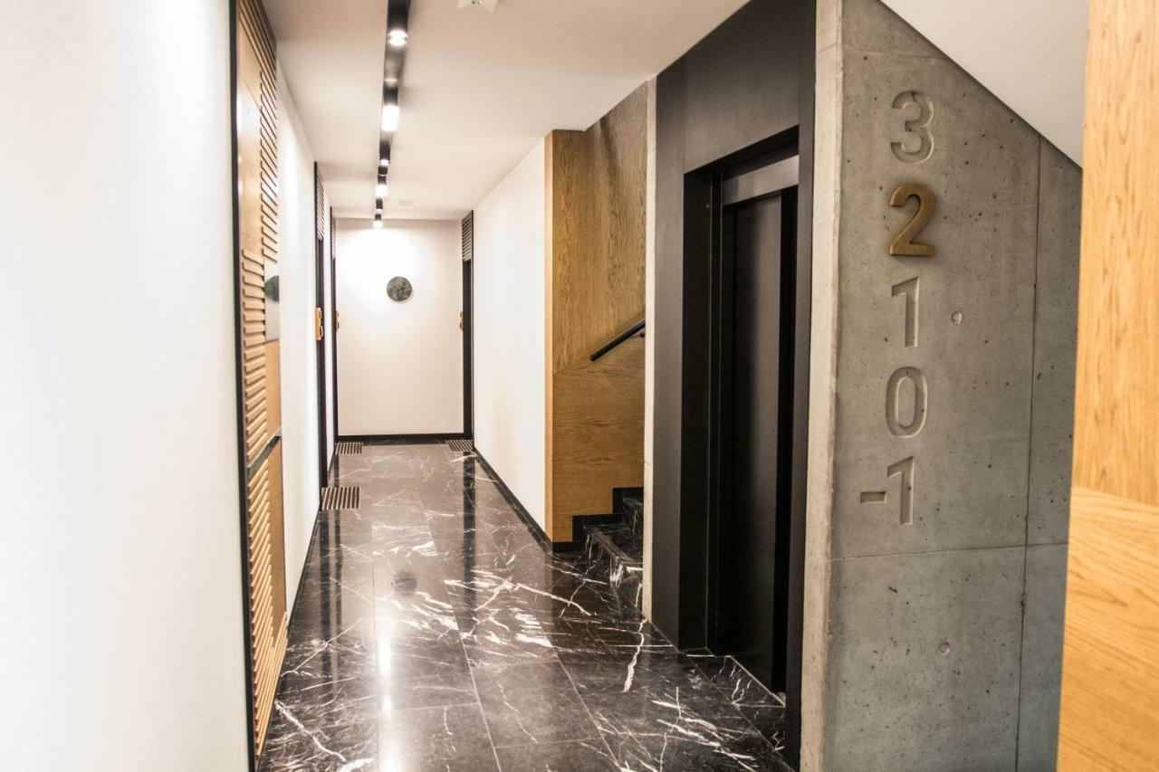 Luxury Apartment Bursztynowa Гданск Екстериор снимка